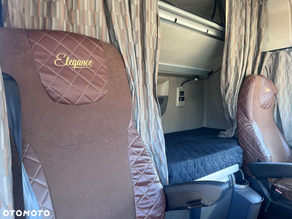 DAF XF 106.460 / AUTOMAT / KLIMA POSTOJOWA / 858 000 KM / 2016 ROK !! - 36