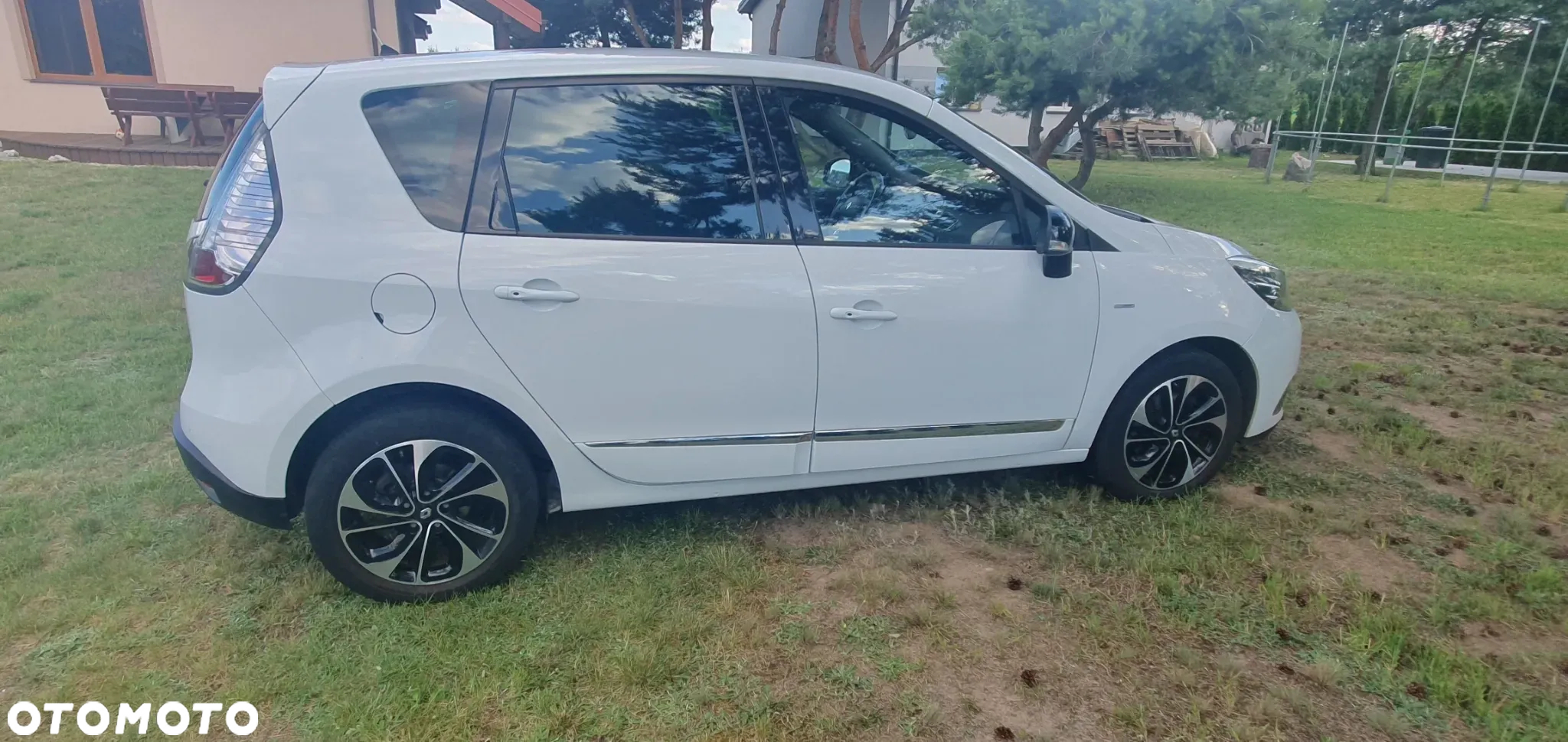 Renault Scenic ENERGY TCe 115 Bose Edition - 4
