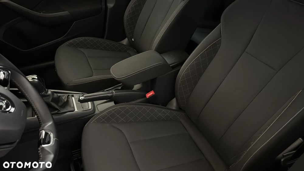 Skoda Kamiq 1.0 TSI Ambition DSG - 33