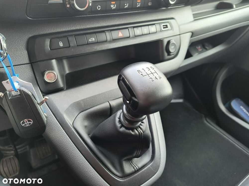 Toyota ProAce - 12