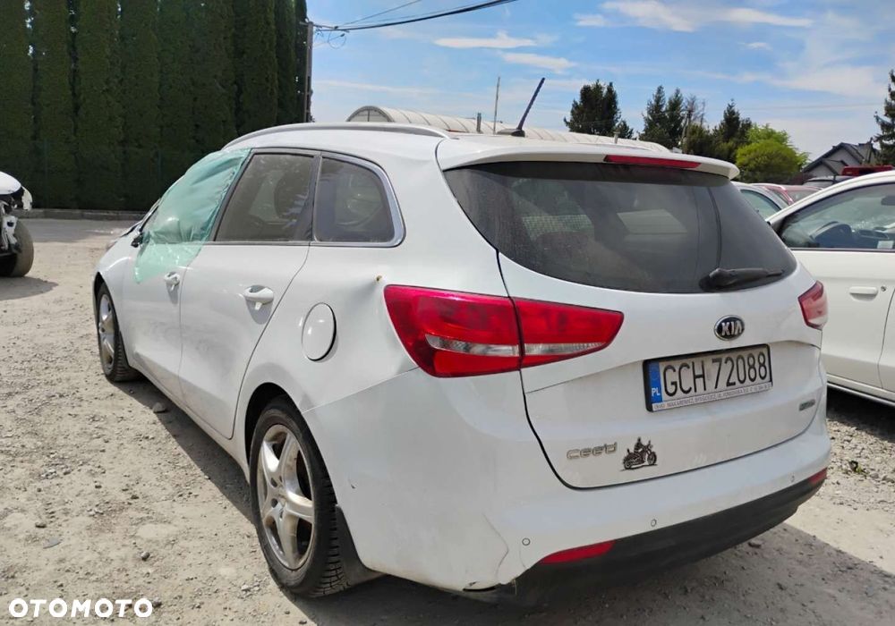 Kia Ceed - 4