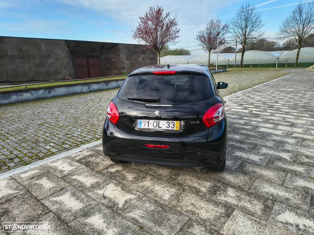 Peugeot 208 1.2 VTi Access - 5