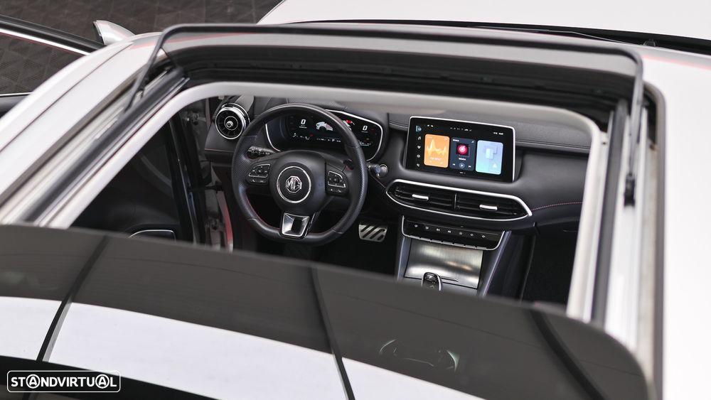 MG EHS 1.5 T-GDI Plug-in Hybrid Luxury - 60