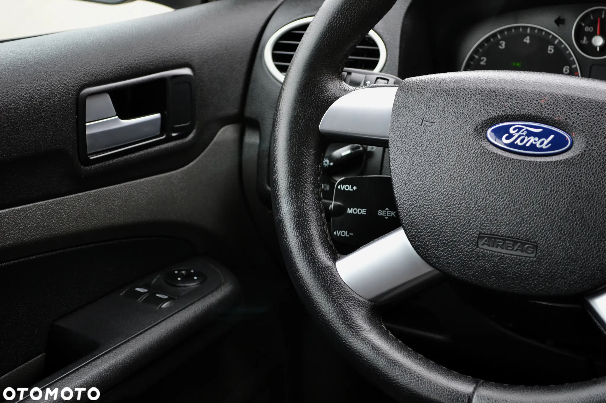 Ford Focus 1.6 Gold X - 22
