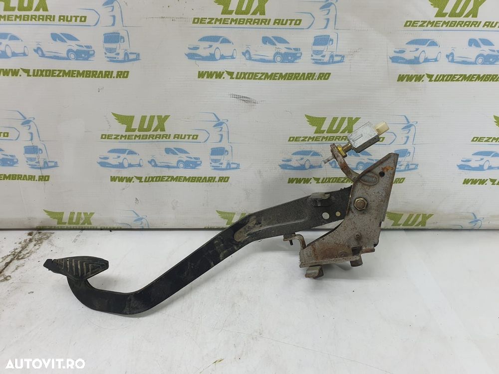 Pedala frana Kia Sorento 1 (facelift)  [din 2006 pana  2011] SUV 2.5 - 2