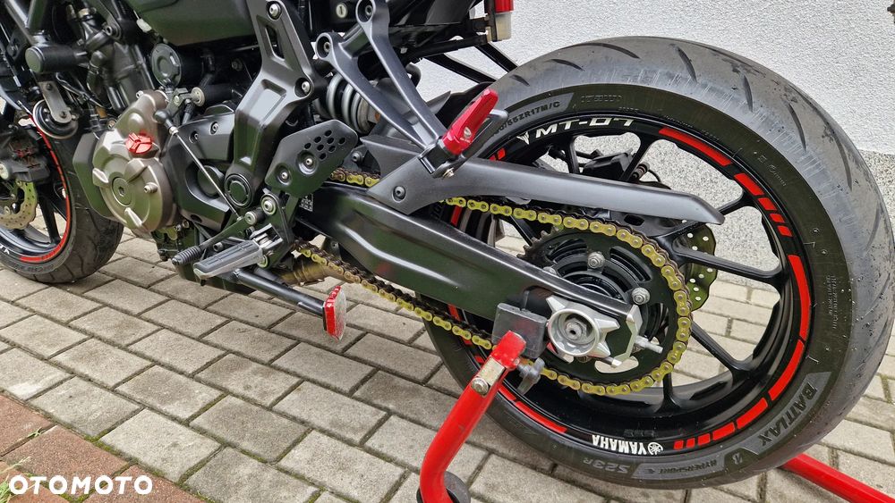 Yamaha MT - 16