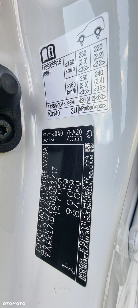Toyota Yaris - 25