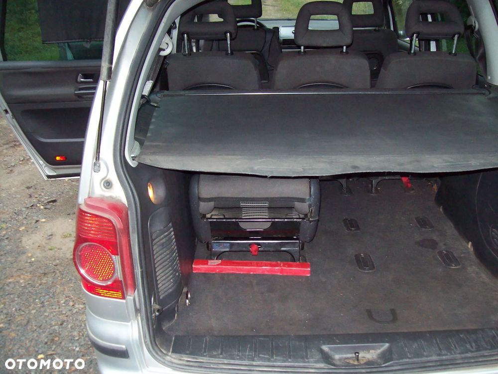 Volkswagen Sharan 2.0 TDI Comfortline - 8