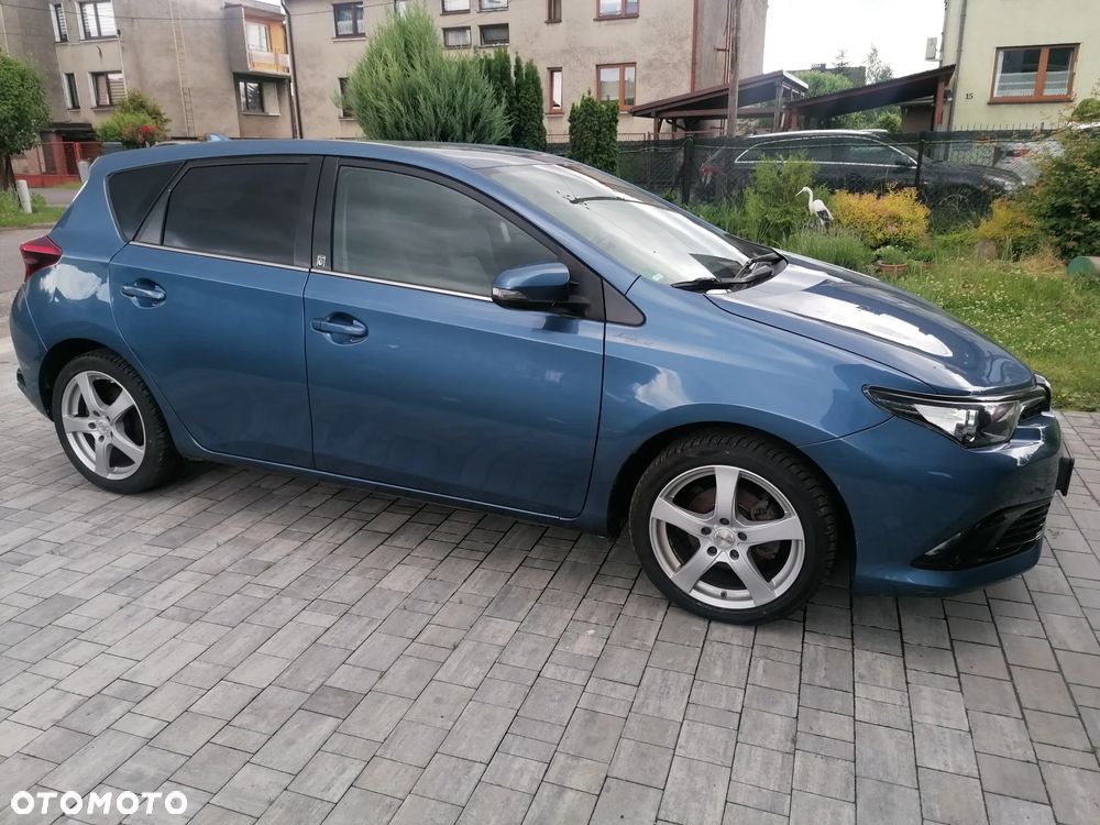 Toyota Auris 1.2 T Prestige - 4