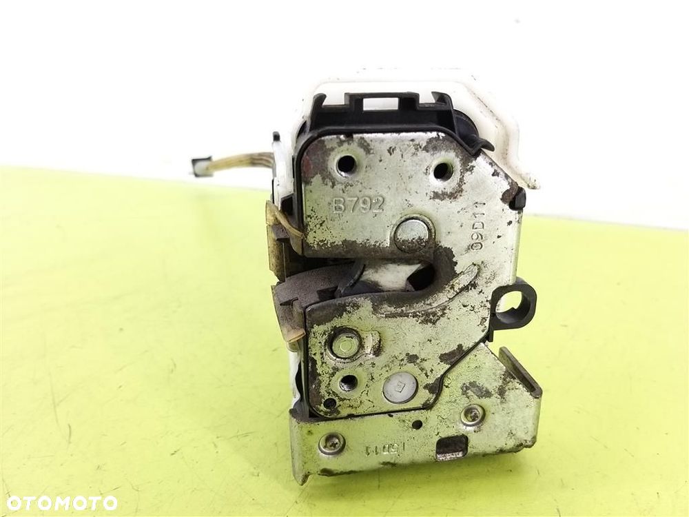 Zamek drzwi przód prawy Fiat Doblo II 2009-2014 51817366 ORYGINAŁ - 8