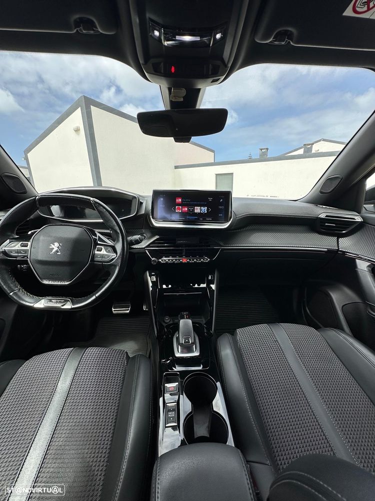 Peugeot 2008 1.5 BlueHDi GT EAT8 - 10