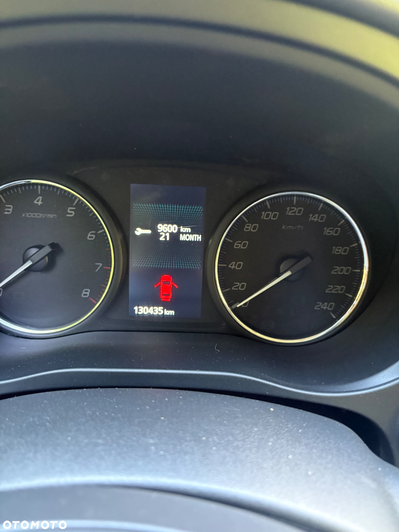 Mitsubishi Outlander - 11