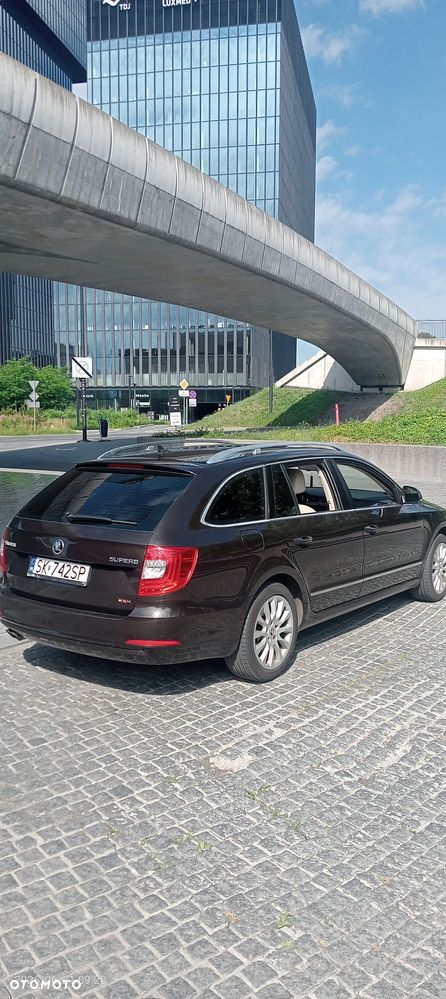 Skoda Superb 2.0 TDI 4x4 Elegance DSG - 11
