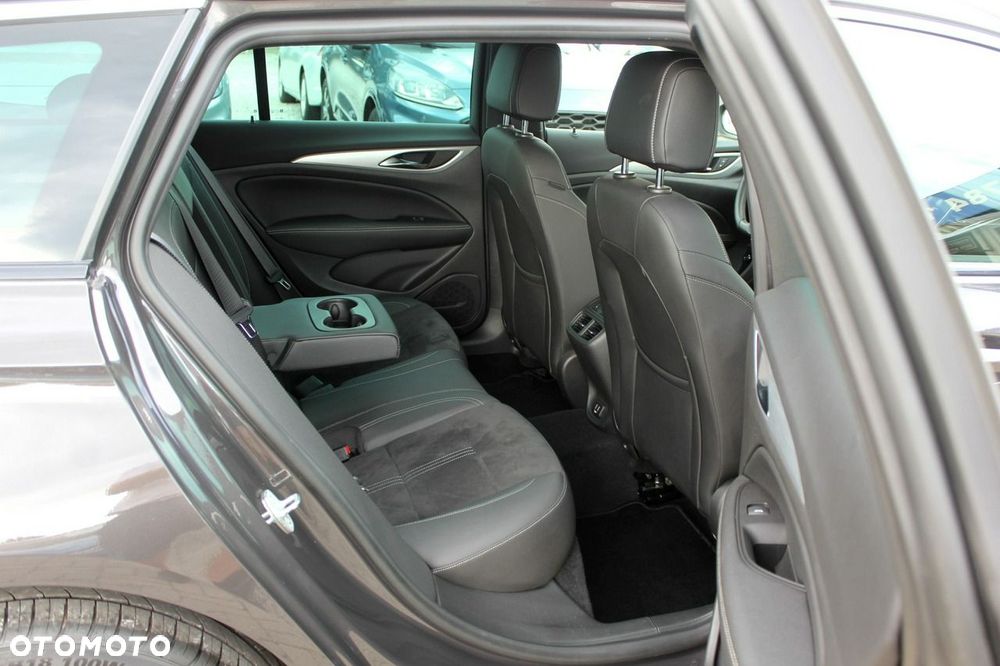 Opel Insignia 2.0 CDTI Business Elegance S&S - 11