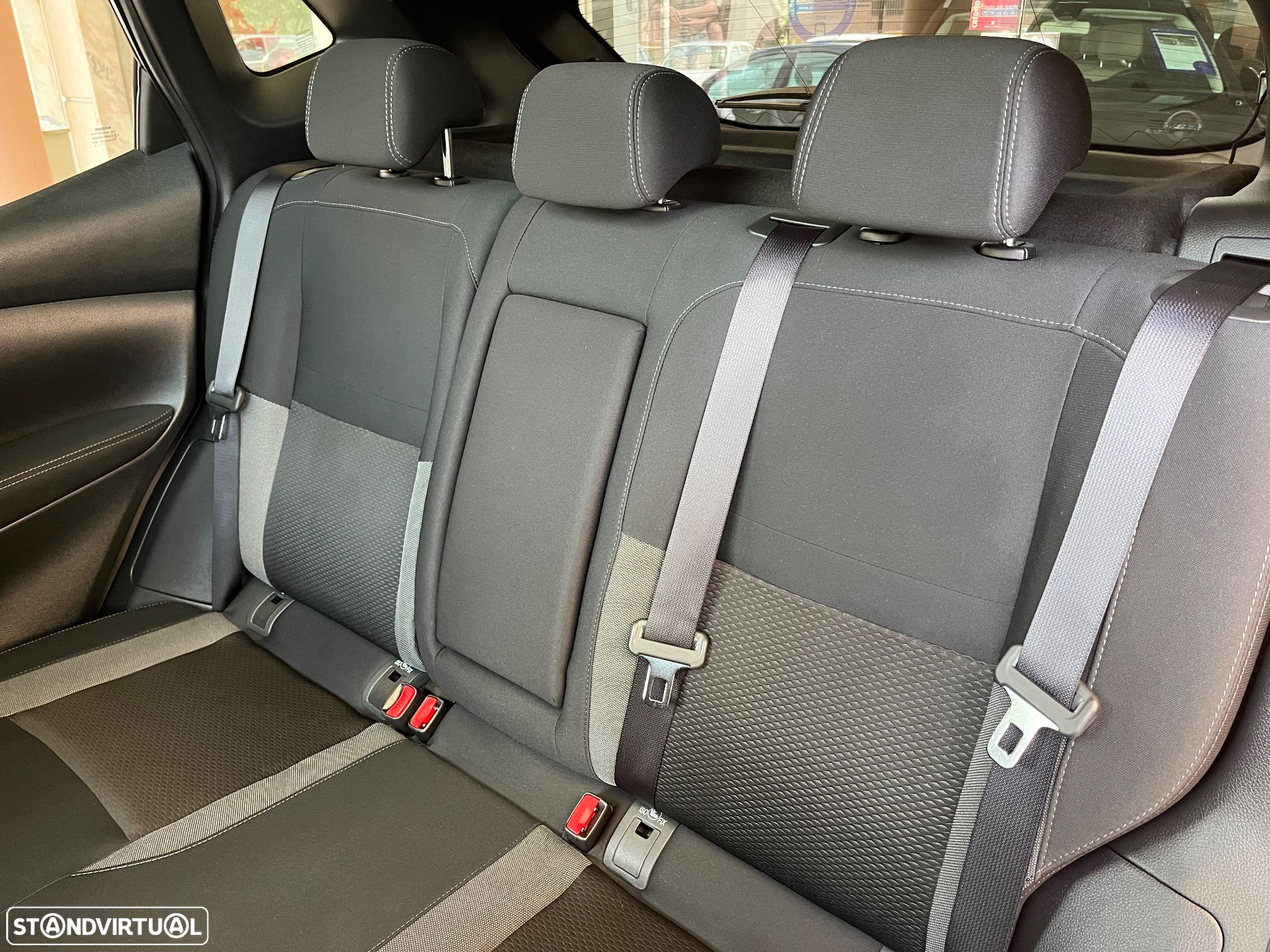 Nissan Qashqai 1.5 dCi N-Connecta 18 - 42