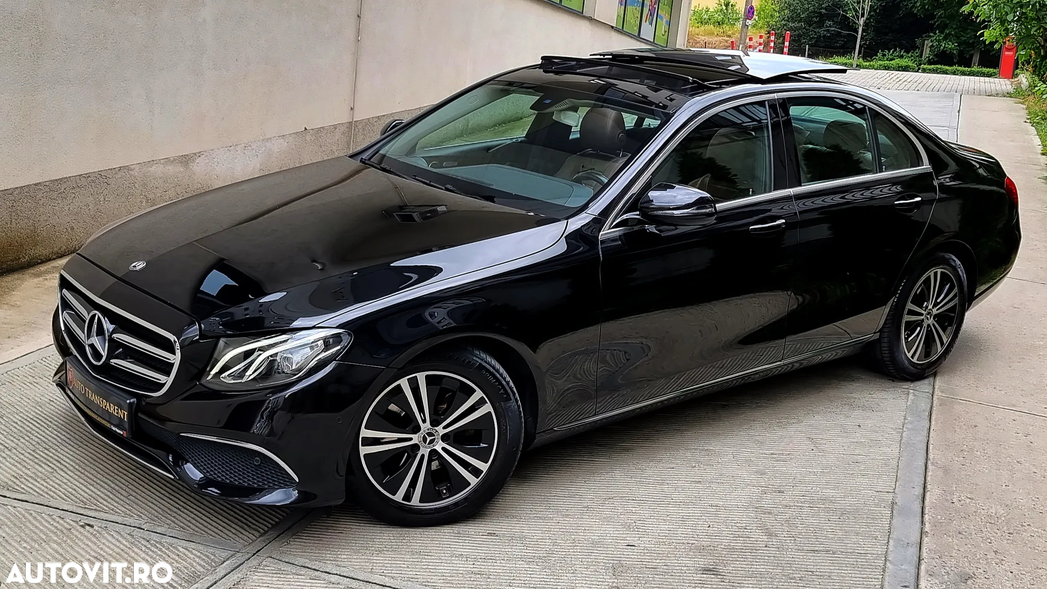 Mercedes-Benz E 220 d T 9G-TRONIC Avantgarde - 14