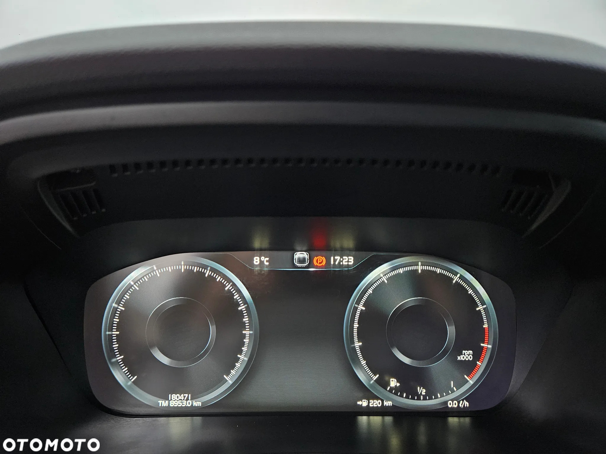 Volvo XC 60 T4 Momentum Pro - 18