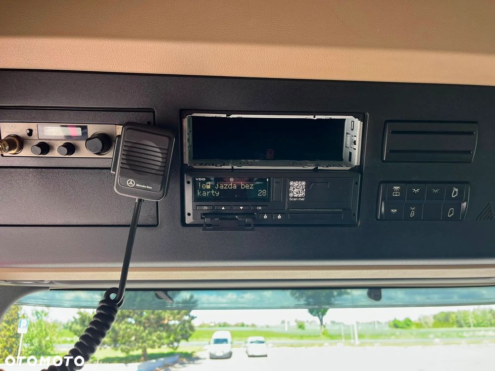 Mercedes-Benz Wynajem MERCEDES ACTROS LOW DECK - 19