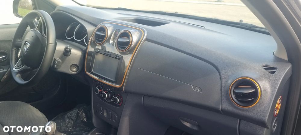 Dacia Sandero Stepway TCe 90 Prestige - 31