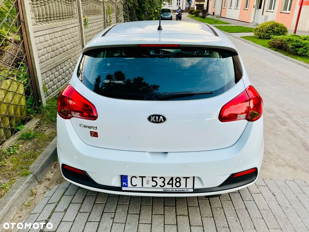 Kia Ceed - 4
