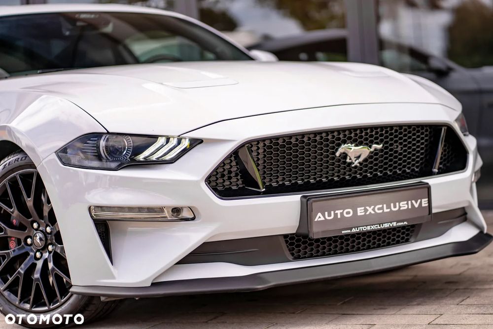Ford Mustang - 24