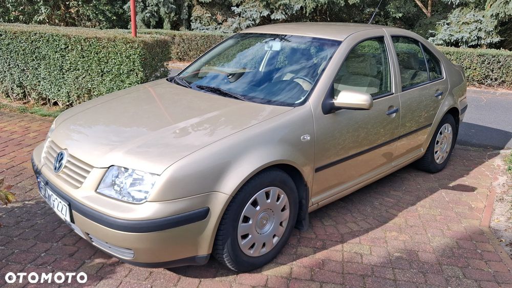 Volkswagen Bora - 1