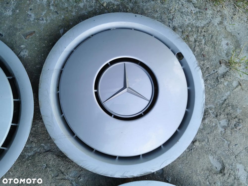 Mercedes w124 Kołpaki 15" KOMPLET - 5