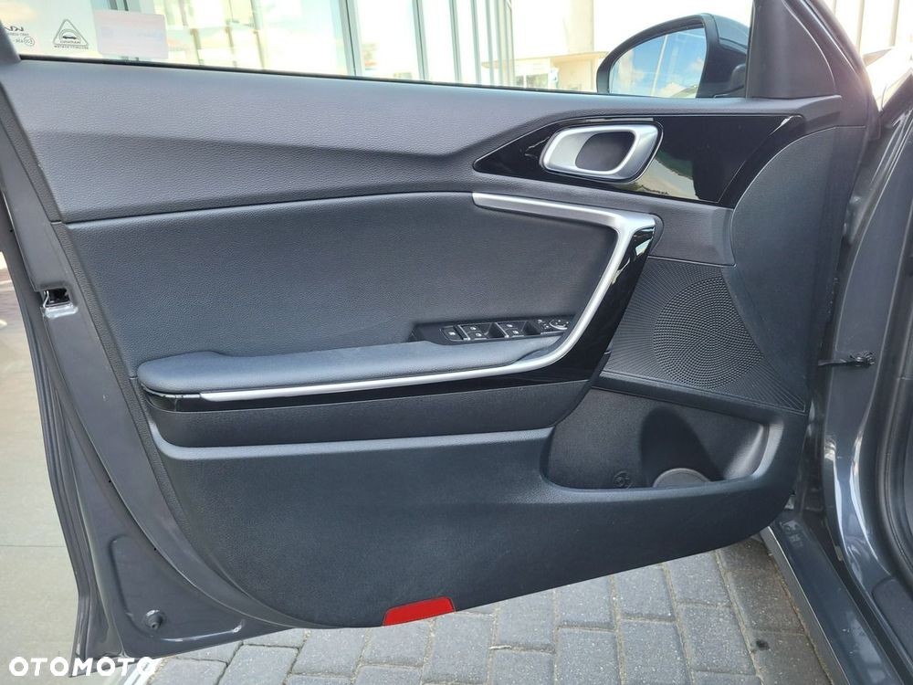 Kia Ceed 1.5 T-GDI Business Line - 10