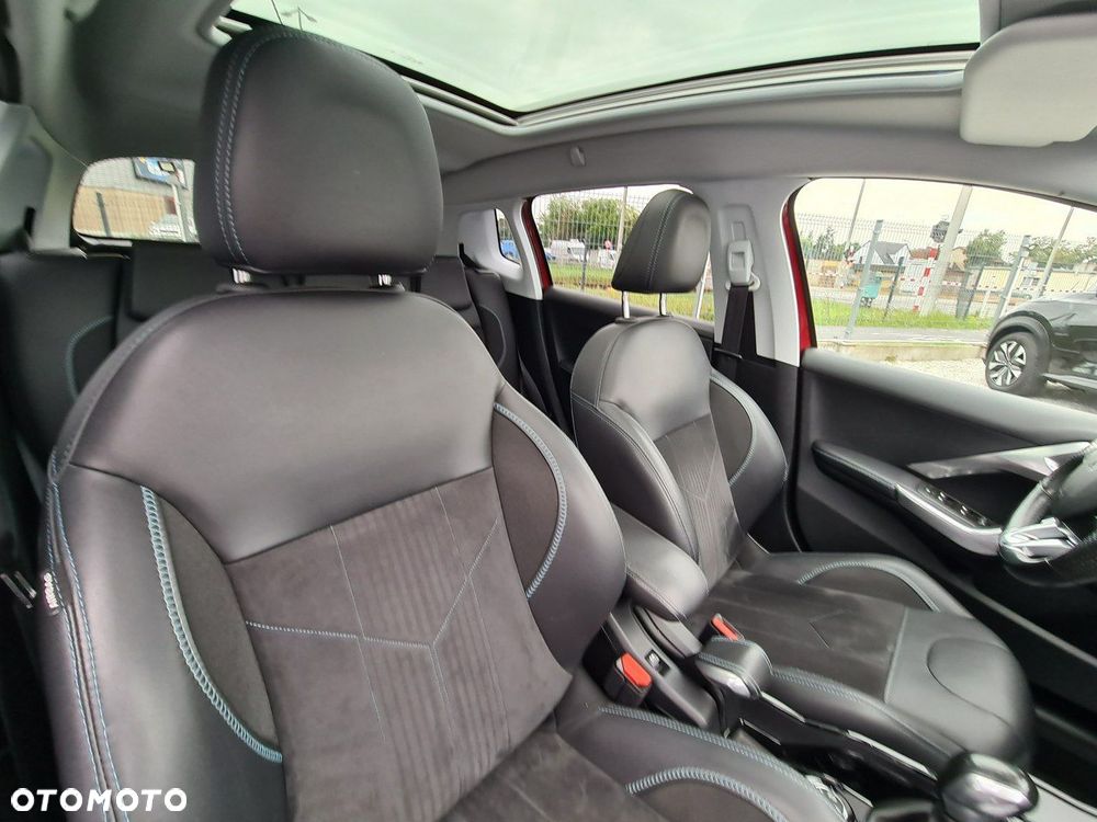 Peugeot 2008 1.2 Pure Tech Crossway S&S - 29