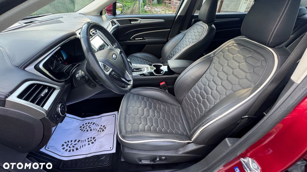 Ford Mondeo Vignale 2.0 Hybrid - 26