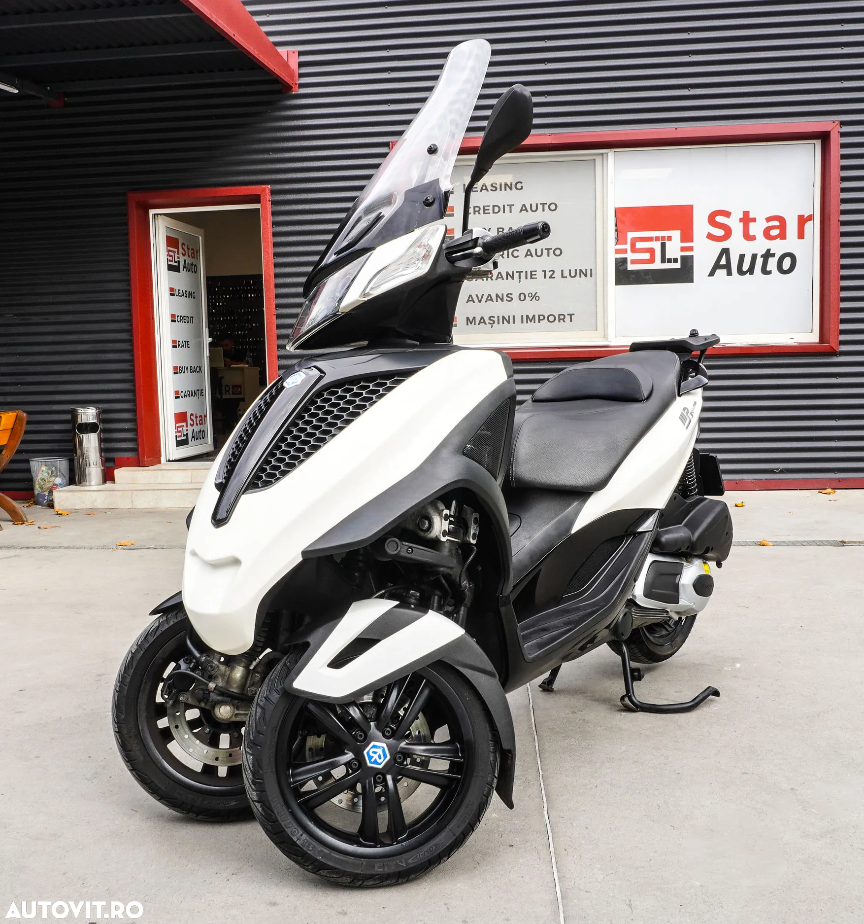 Piaggio MP3 300 Sport - 4