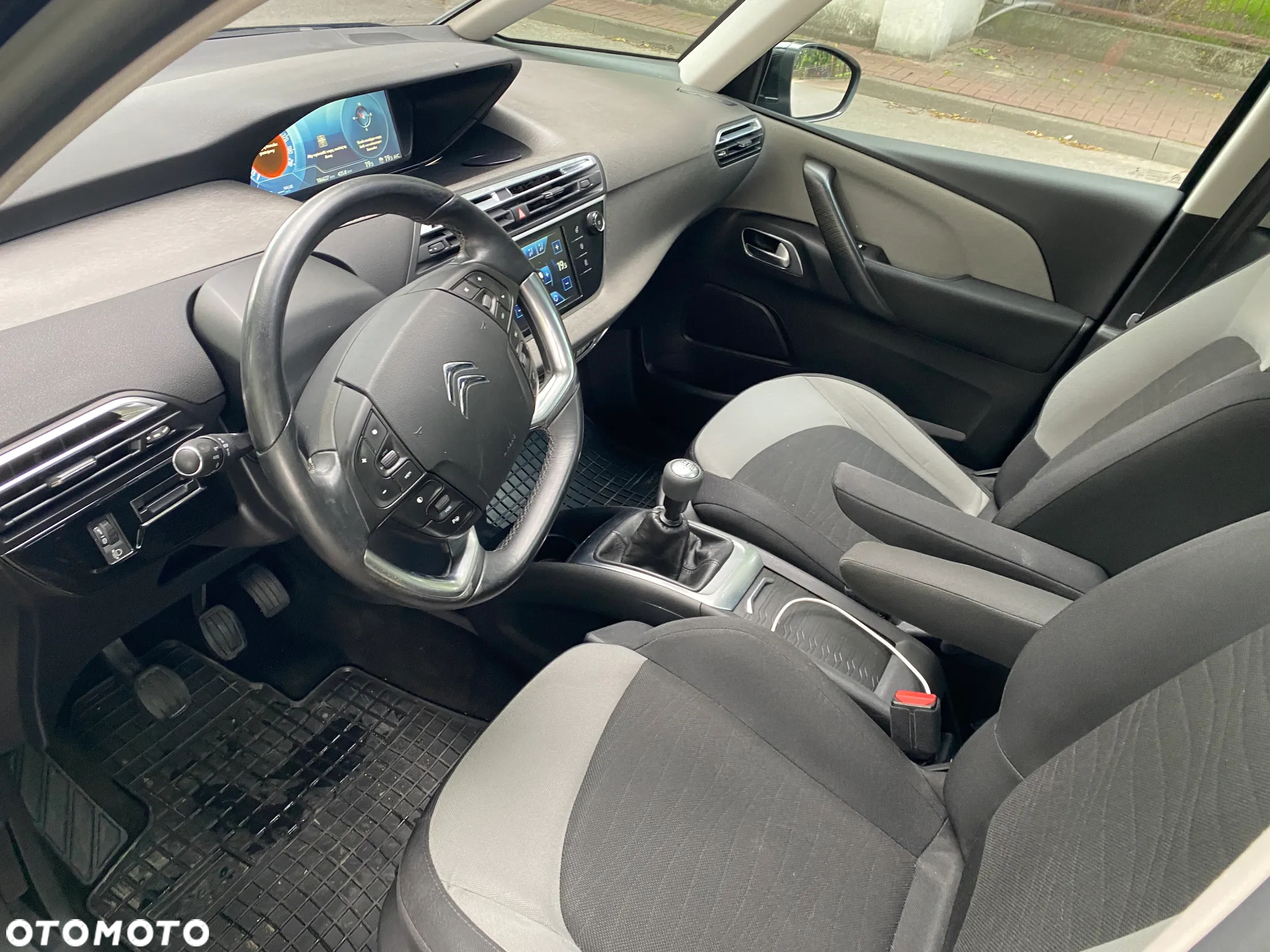 Citroën C4 Picasso 1.6 e-HDi Exclusive - 20