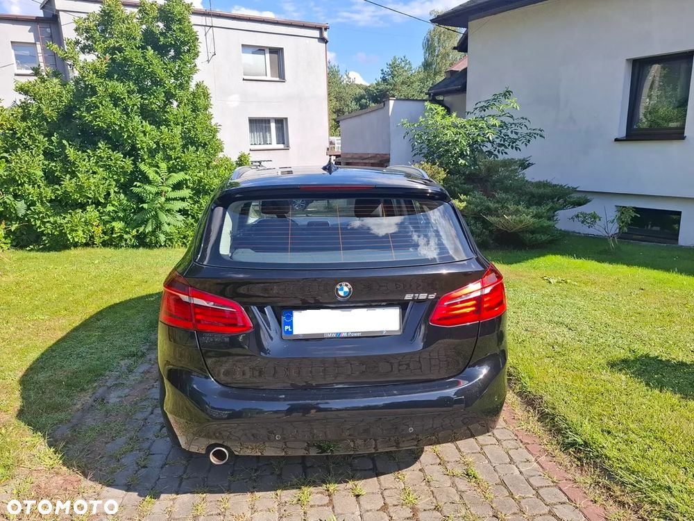 BMW Seria 2 218d - 7