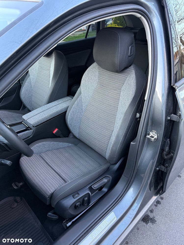 Skoda Superb 1.5 TSI iV DSG Selection - 8