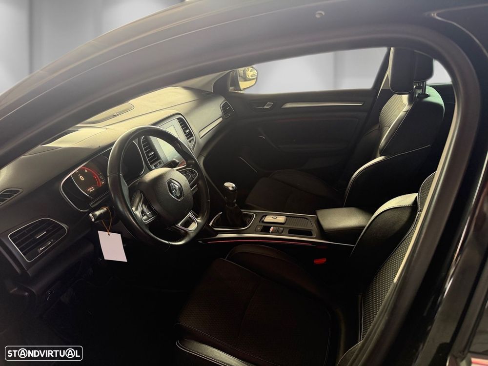 Renault Mégane 1.6 dCi Bose Edition SS - 6