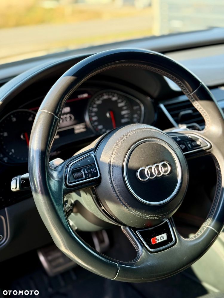 Audi A8 4.2 TDI Quattro - 9