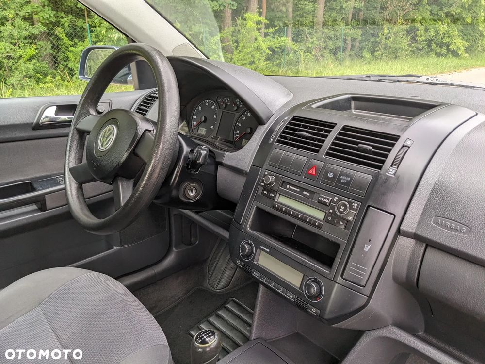 Volkswagen Polo 1.2 Comfortline - 28