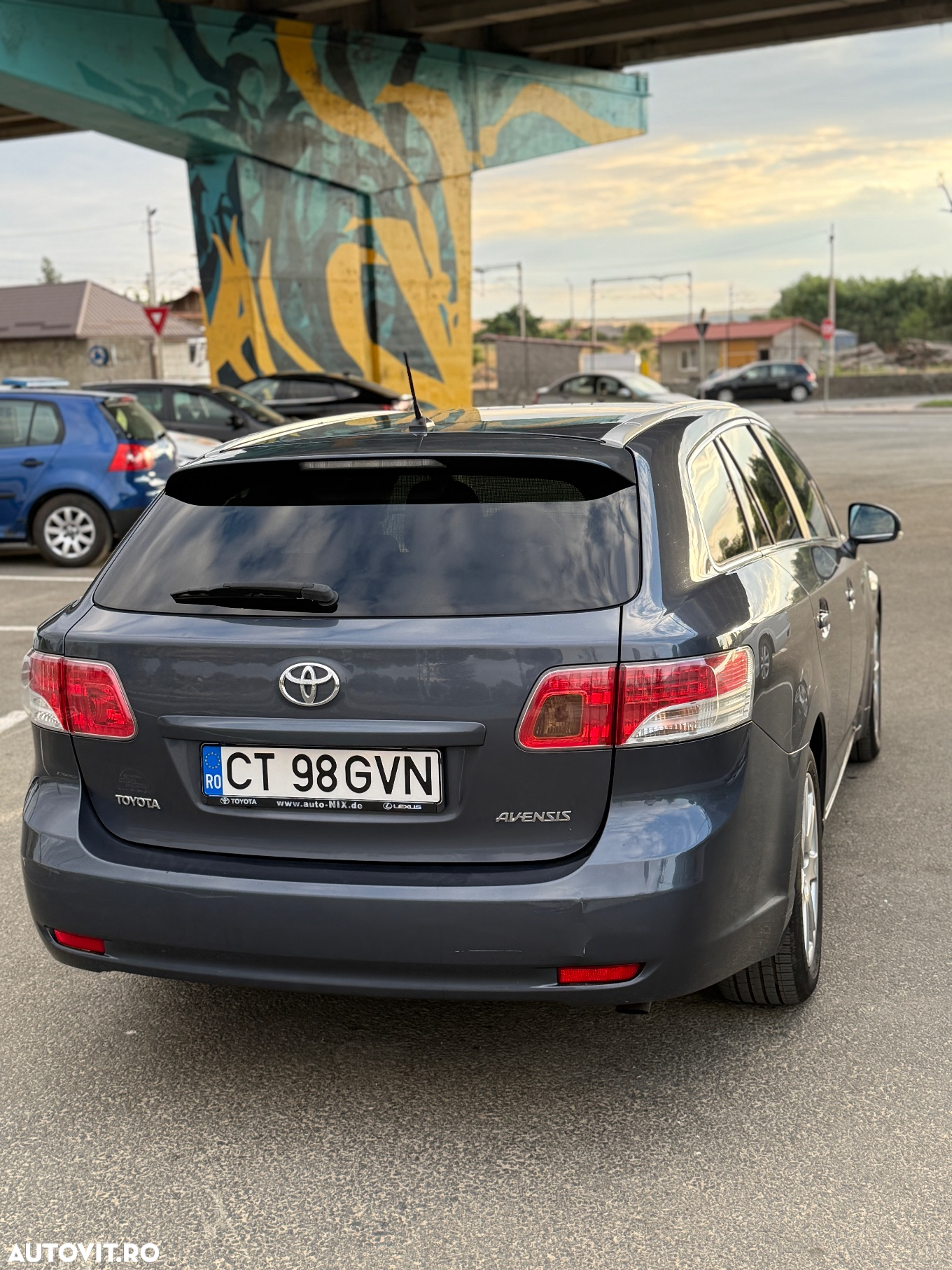 Toyota Avensis 2.2 D-CAT Aut Elegance - 3