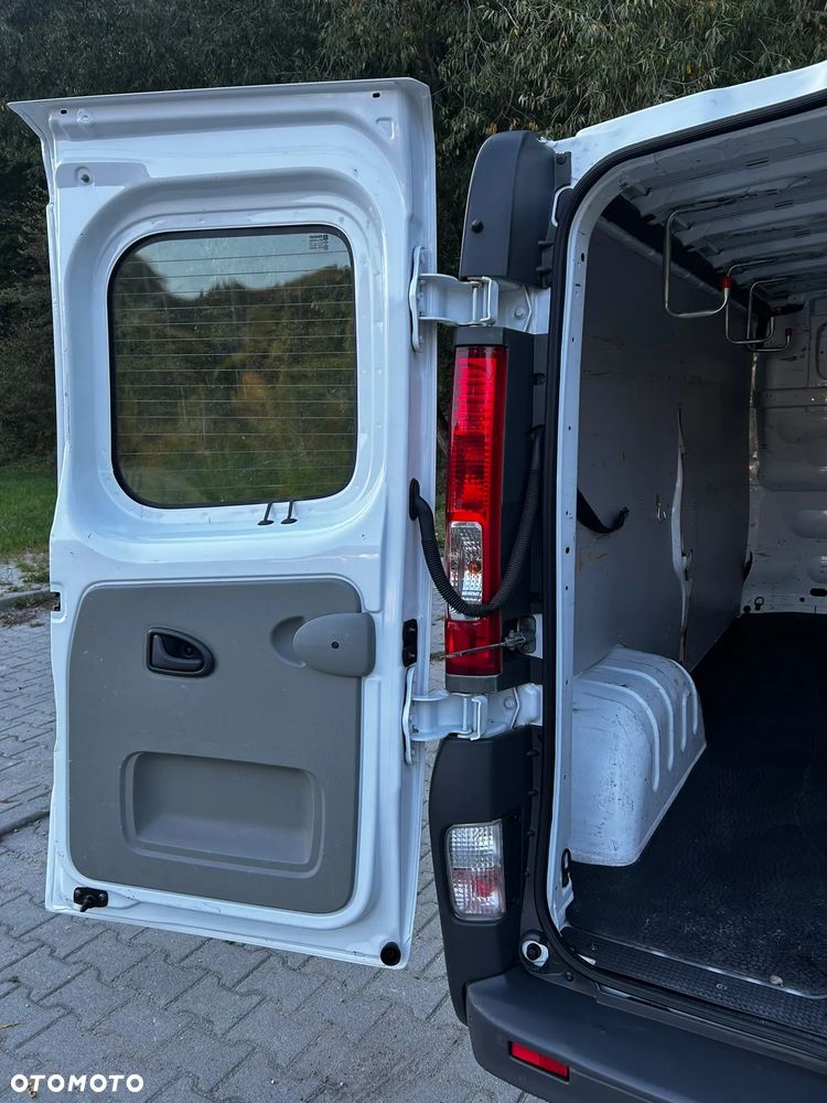 Renault Trafic L2H1 - 12