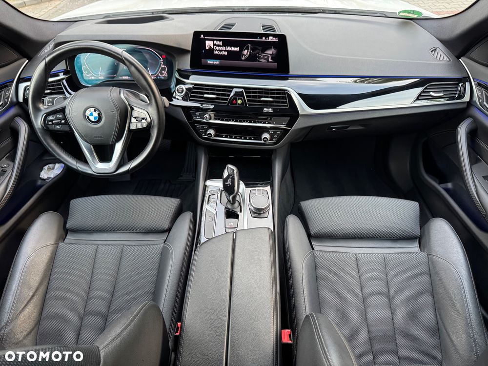 BMW Seria 5 530e xDrive M Sport Edition - 20