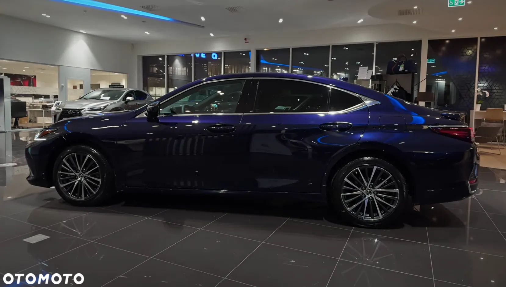 Lexus ES - 2