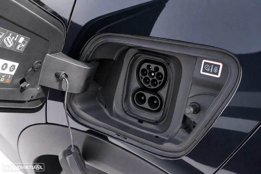 Peugeot e-2008 54 kWh GT - 8