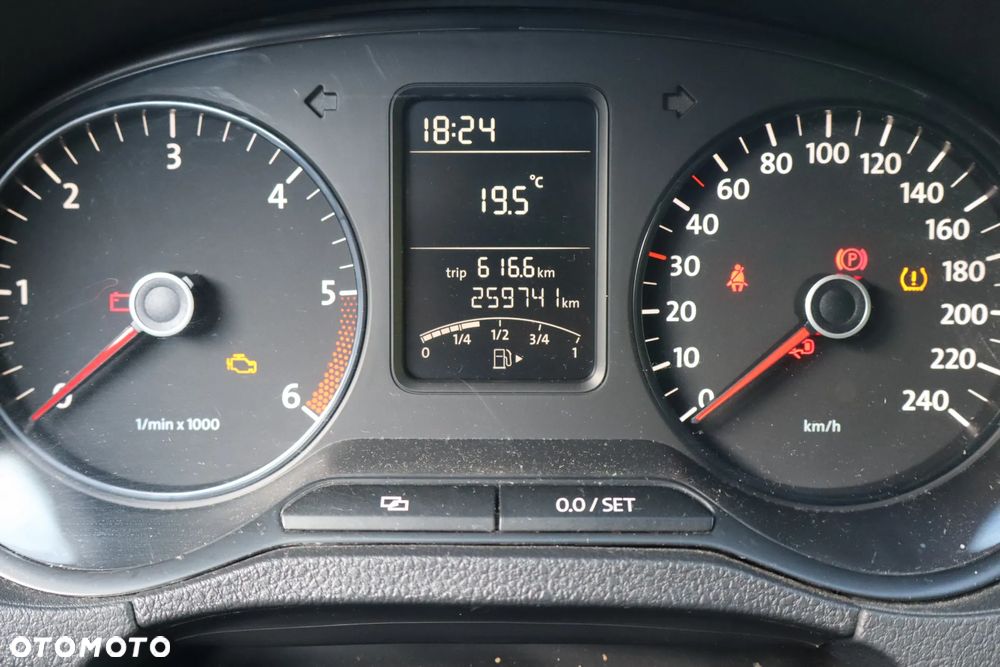 Volkswagen Polo - 29