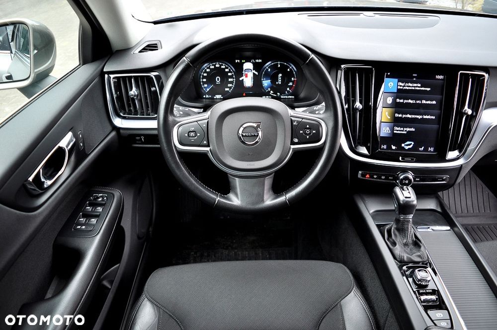Volvo V60 D4 Geartronic Momentum - 23