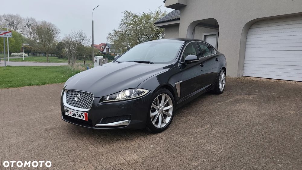 Jaguar XF 3.0 V6 Kompressor AWD - 9