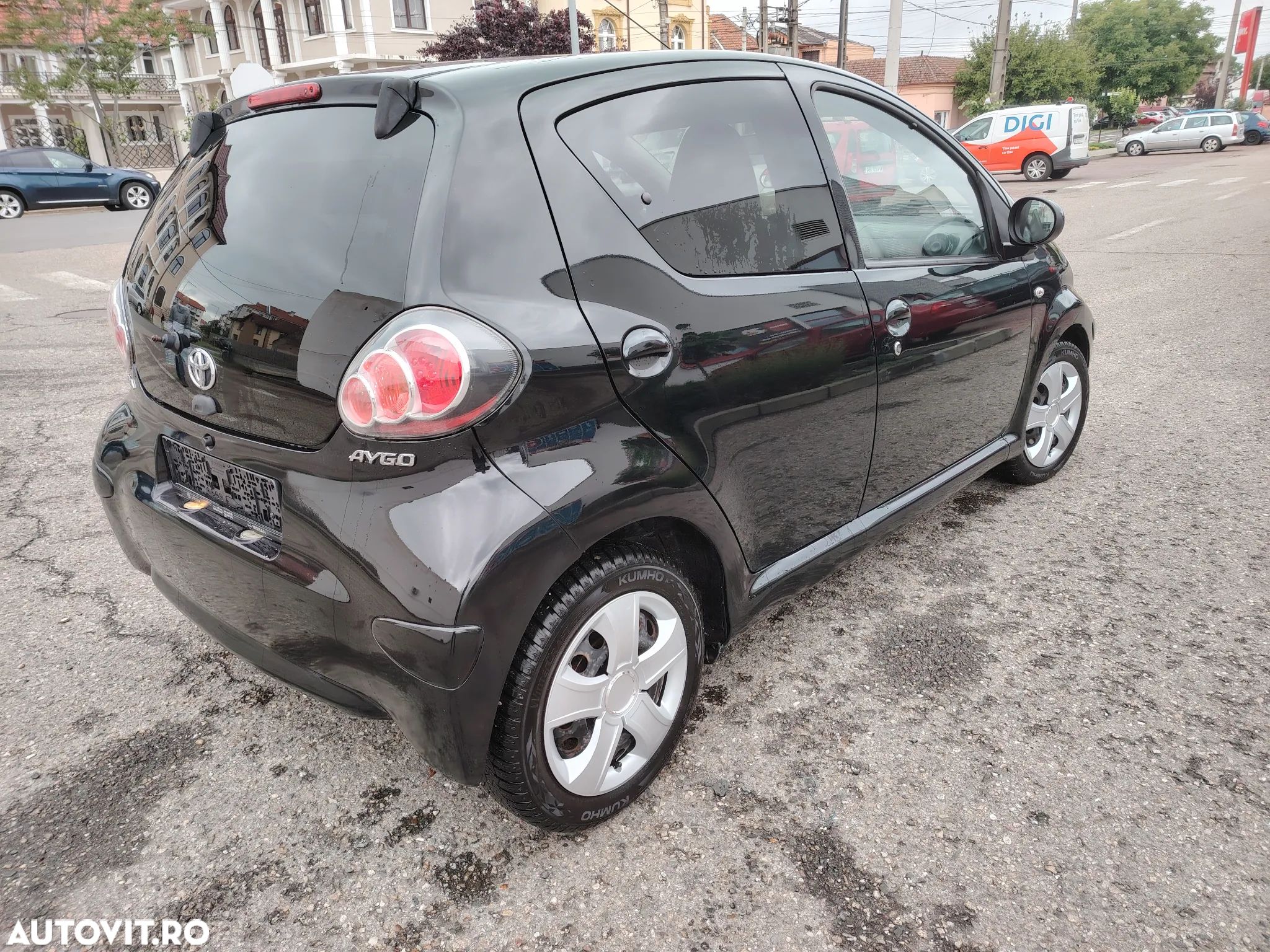 Toyota Aygo 1.0 X - clusiv - 1
