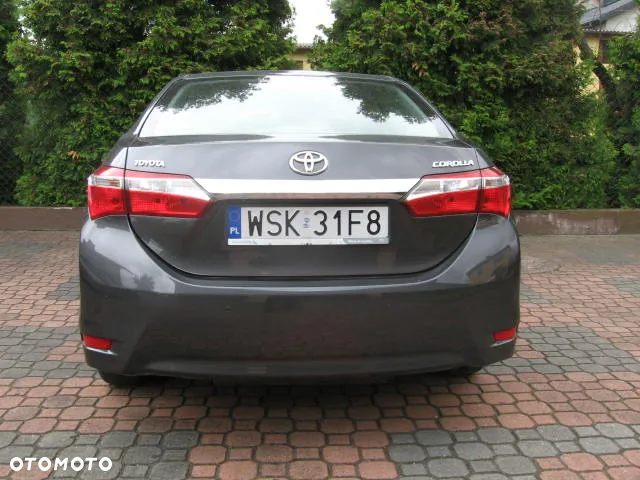 Toyota Corolla 1.6 Premium - 9