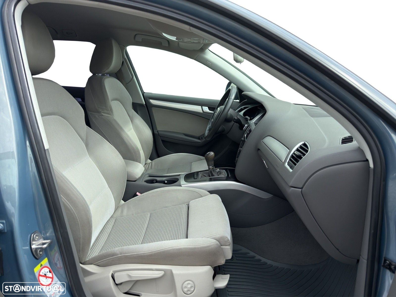 Audi A4 Avant 2.0 TDI Advance - 13