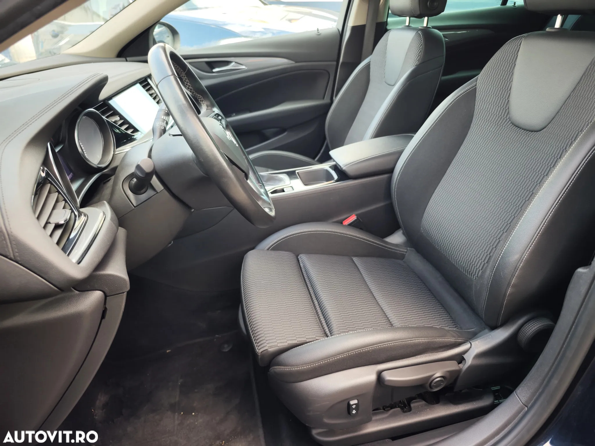 Opel Insignia Grand Sport 1.6 CDTI Start/Stop Aut. Dynamic - 13