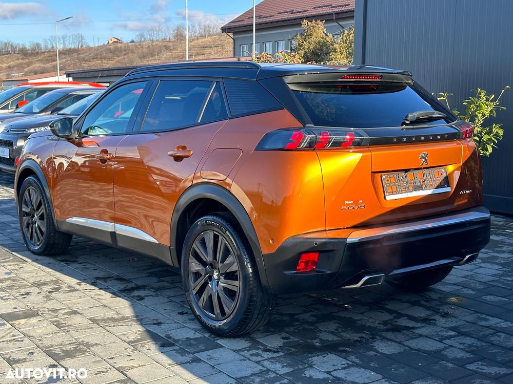 Peugeot 2008 PureTech 130 GT Pack - 4